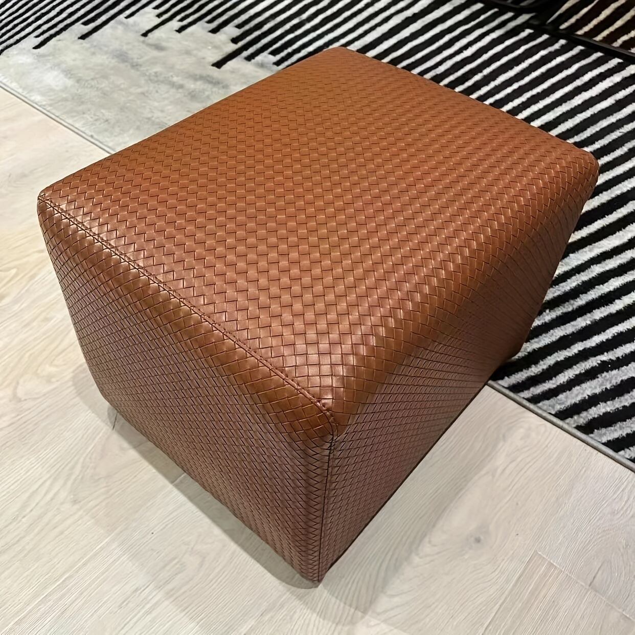 レザーオットマン フットレスト 椅子 レザー織り ビンテージスタイル