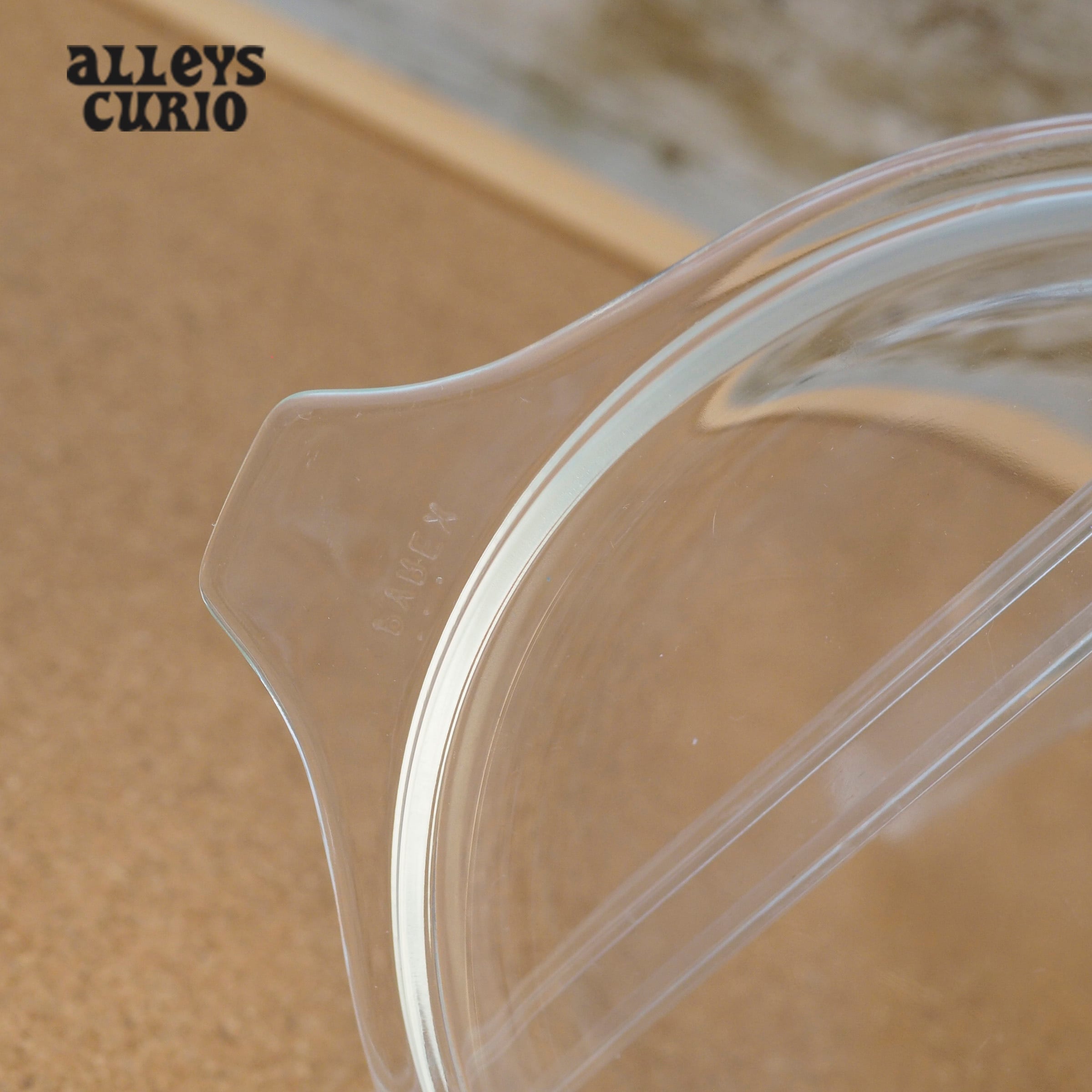 オールドパイレックス バタフライゴールドキャセロール Sサイズ浅型蓋