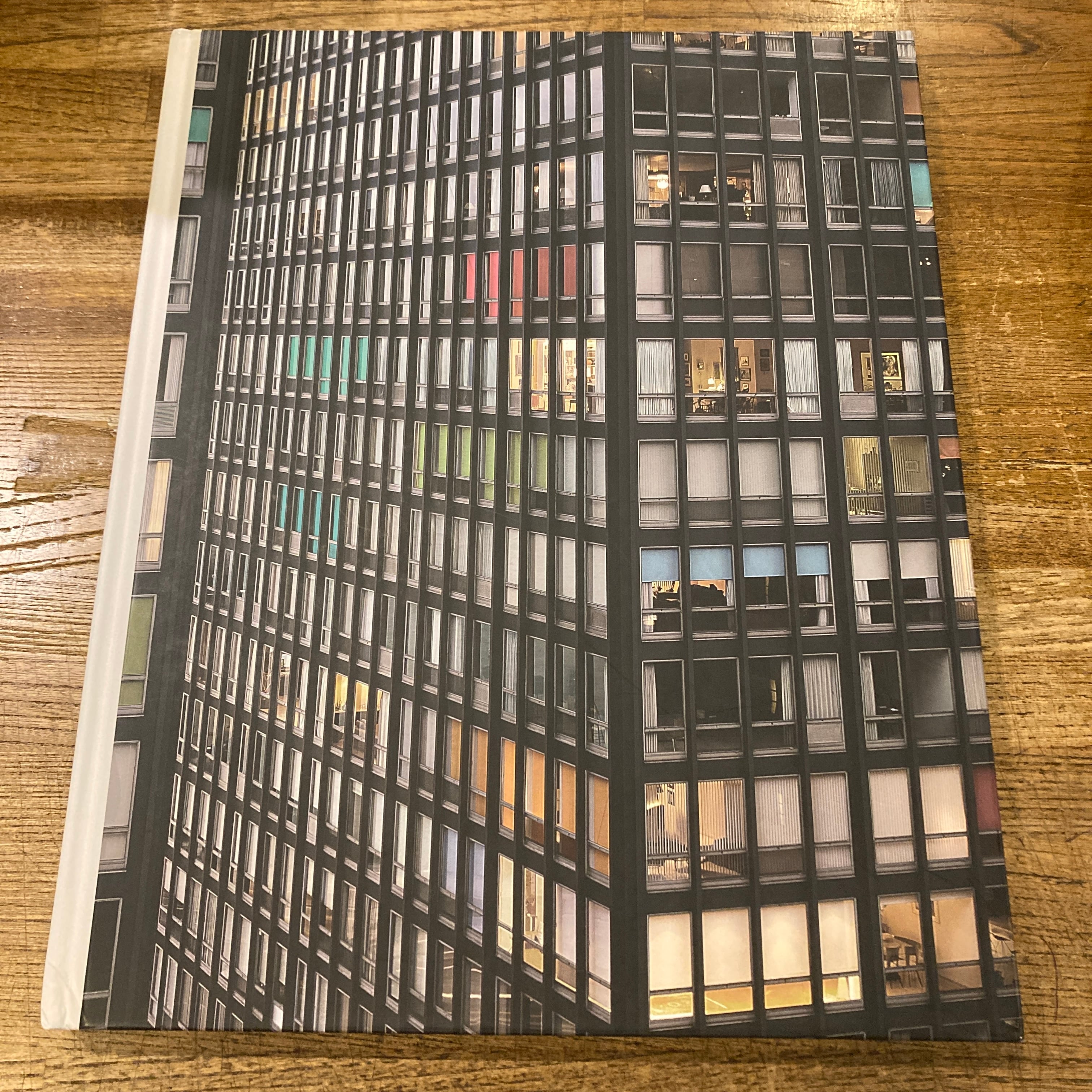 The Transparent City / Michael Wolf | 百年