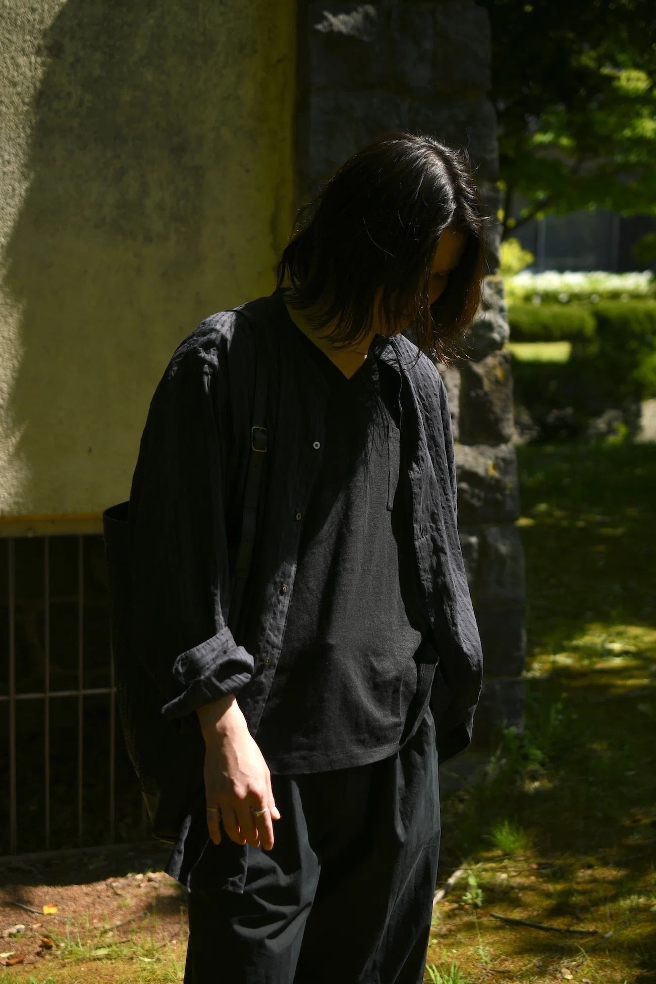 BATONER / Exclusive linen V neck no sleeve pk tee (BLACK) | nariwai