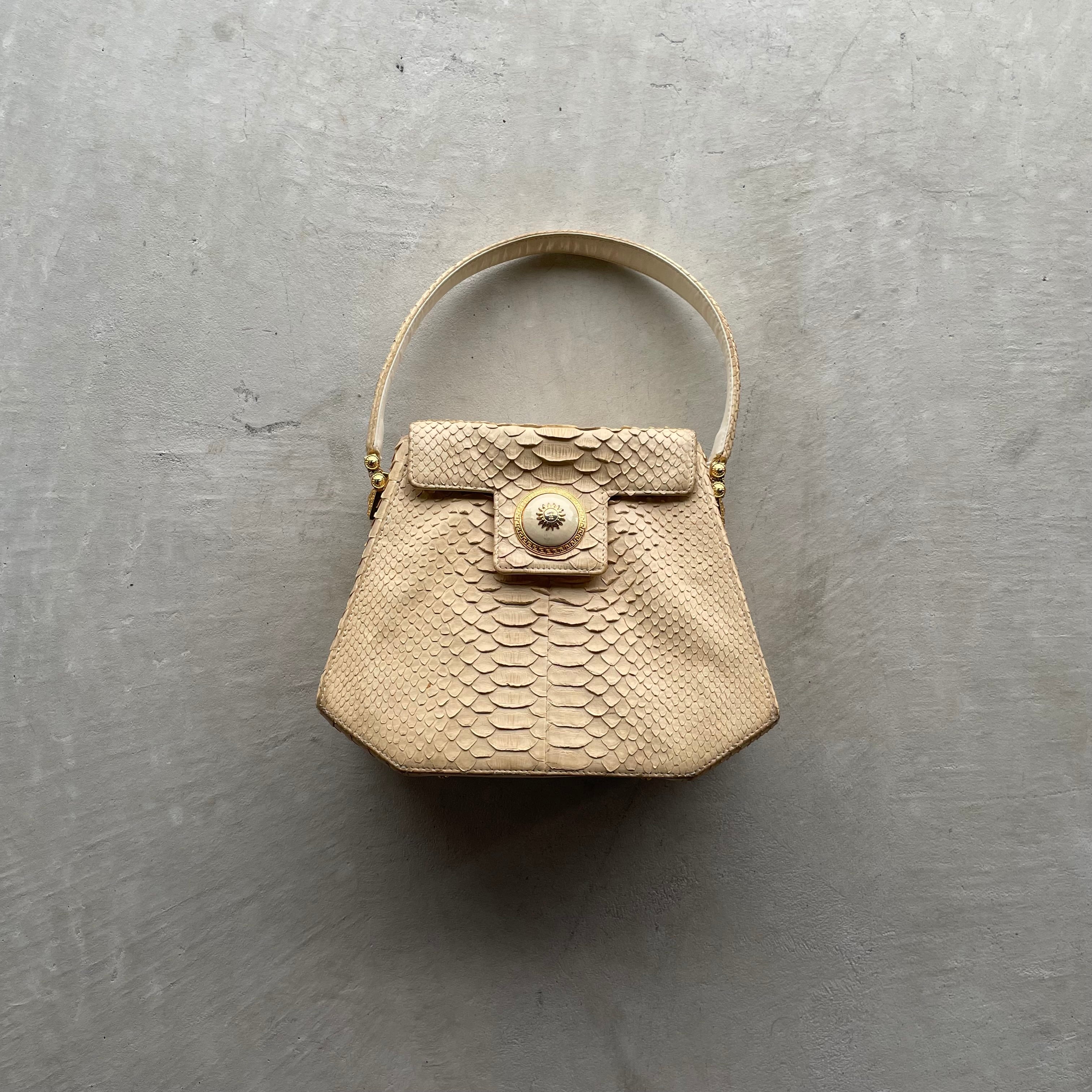 2ac59f228c3136689fa8dd483c2ecc  