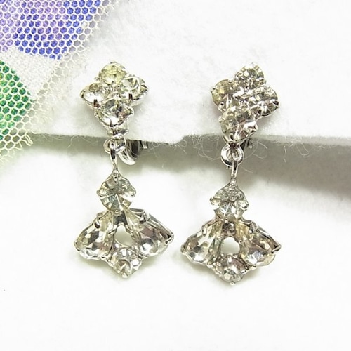 クリアなラインストーンの下がるイヤリング　アクセサリーのセール通販  11567E