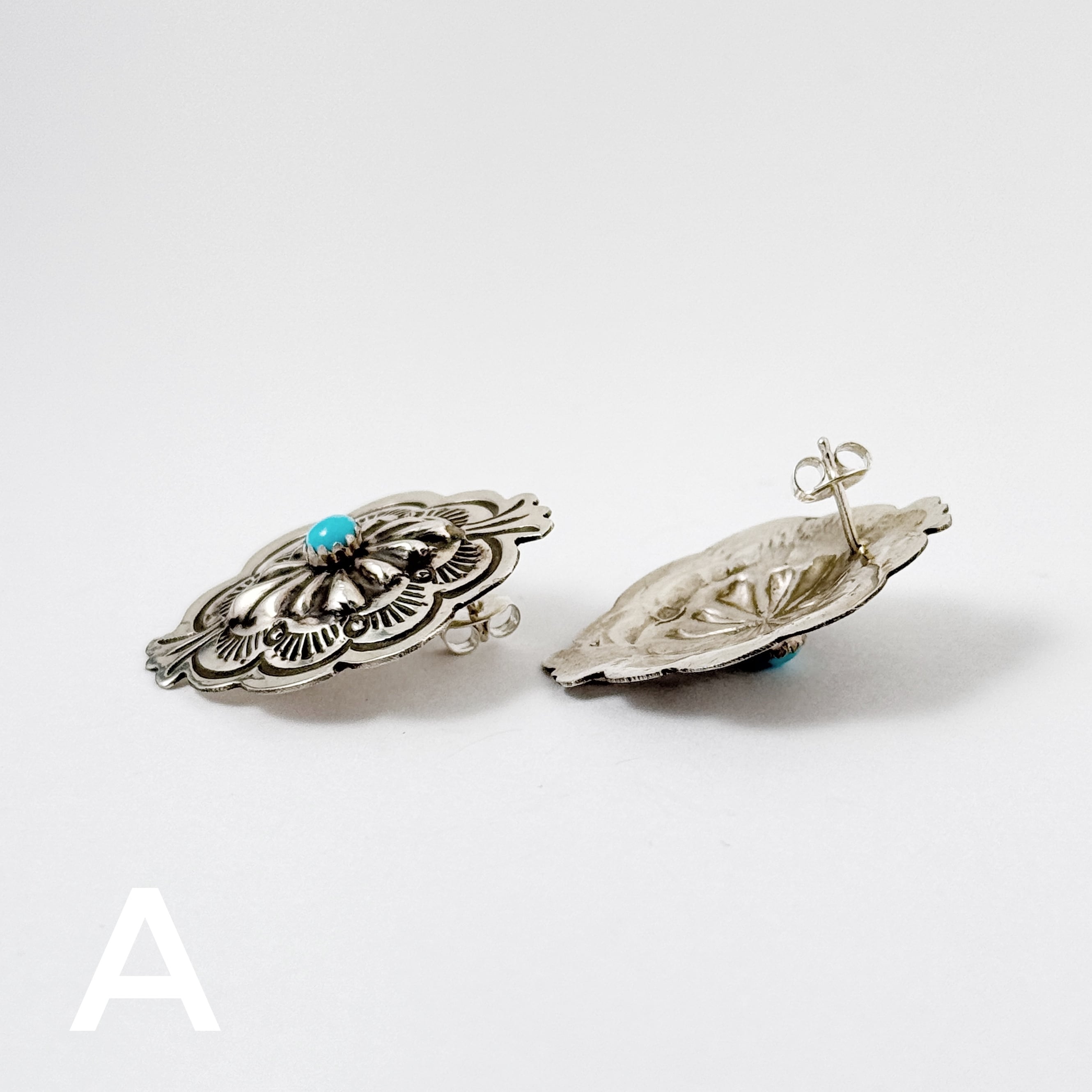 Indian Jewelry》 ターコイズ センター イン コンチョ ピアス | 【公式