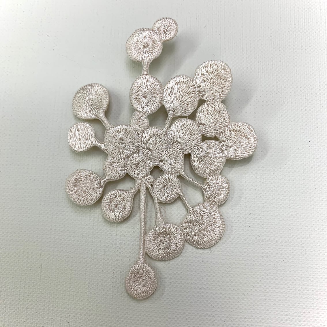 刺繡ブローチ ga.la (br-048) 4色