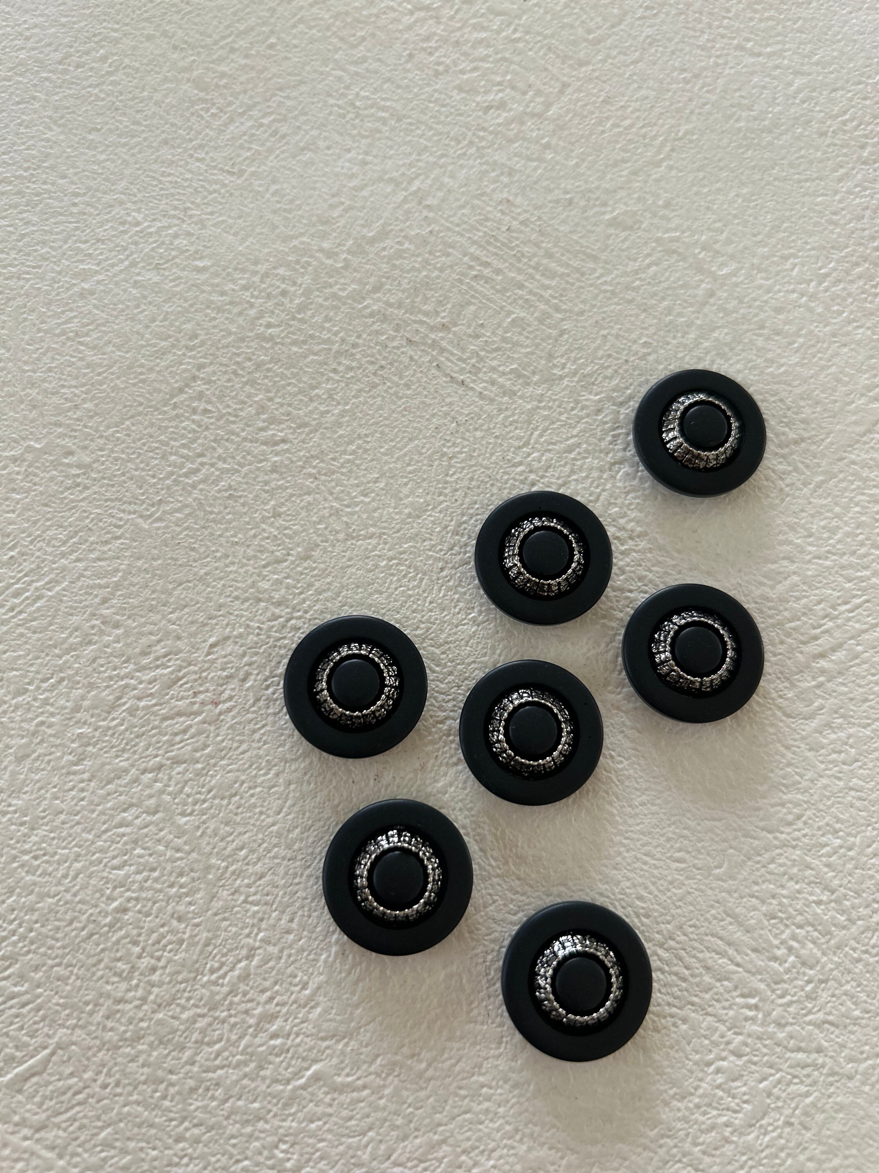 Japanese Vintage ボタン 18mm ブラック×シルバー マット プラスチックボタン 昭和レトロ アクセサリーパーツ 装飾材 カルトナージュ