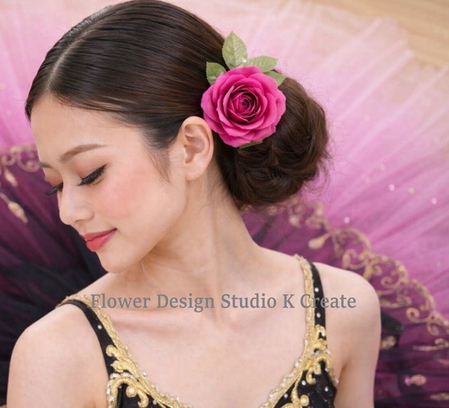 ローズピンクの薔薇と葉っぱの髪飾り フローレス フラメンコ バレエ ダンス 薔薇 ヘッドドレス 袴 Rose Pink Rose Hair Accessory