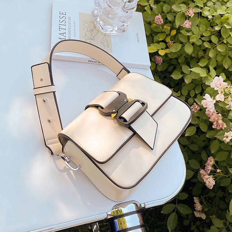 サマーミニレッド 夏物 スクウェア メッセンジャーバッグ ミニバッグ Tiancai_Wing_Bag6364022049