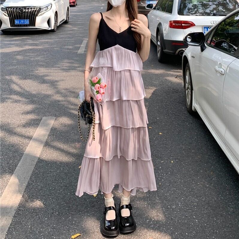 【着用レビュー】ワンピース レディース ロングワンピース ティアードワンピース キャミソールワンピース ワンサイズ ミモレ丈 バイカラー サテン地 サテン調 ピンク グレー ホワイト キャミワンピ ノースリーブ フレア かわいい 大人可愛い きれいめ シンプル カジュアル 上品 清楚 おしゃれ 綺麗 お嬢様 セクシー ナチュラル ナチュラル ガーリー リラックス 爽やか デート お泊まり 休日 パーティー リゾート 旅行 海 プール 春 夏 秋 10代 20代 30代 体型カバー 楽ちん 送料無料