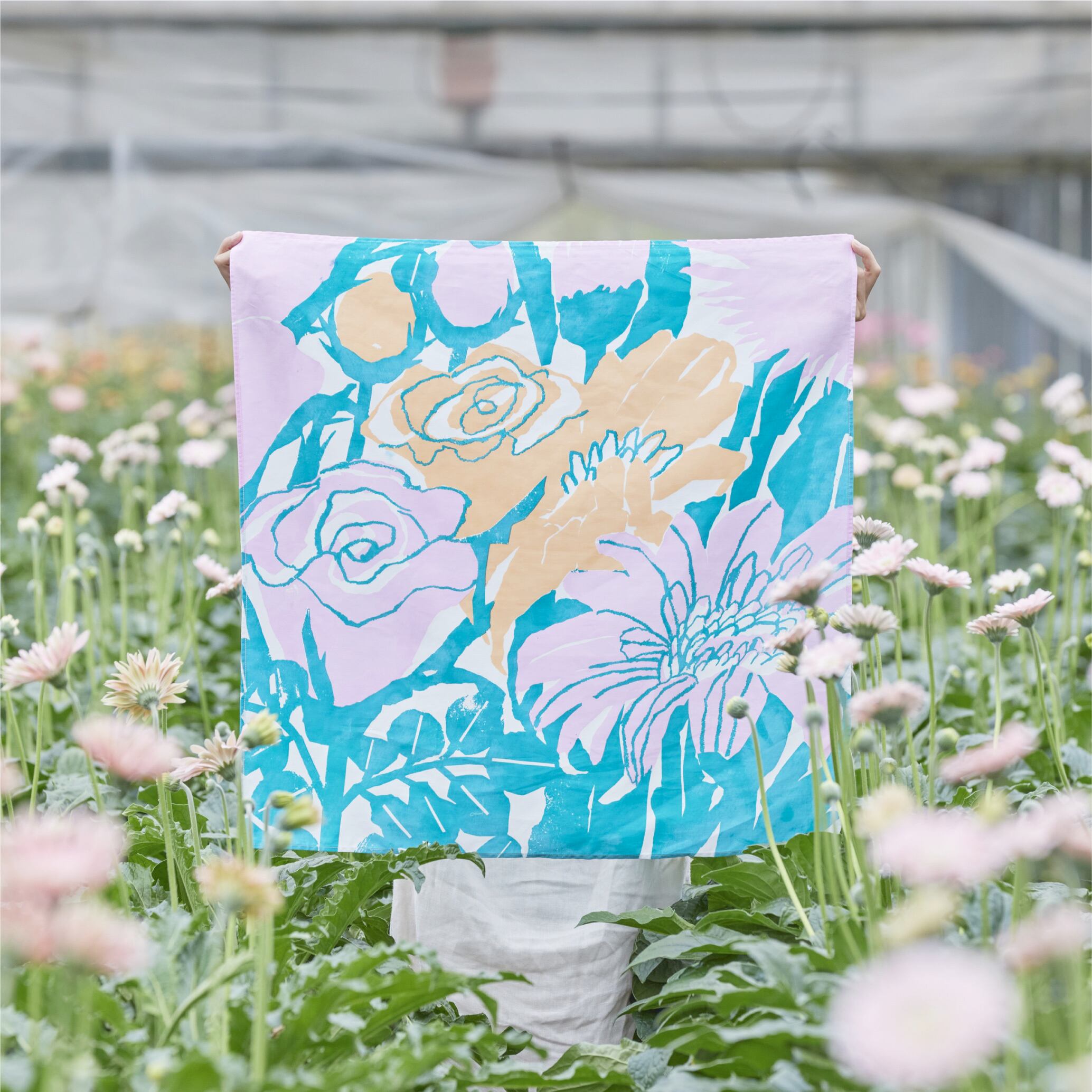 平塚の花スカーフ（ピンク） | run-run textiles