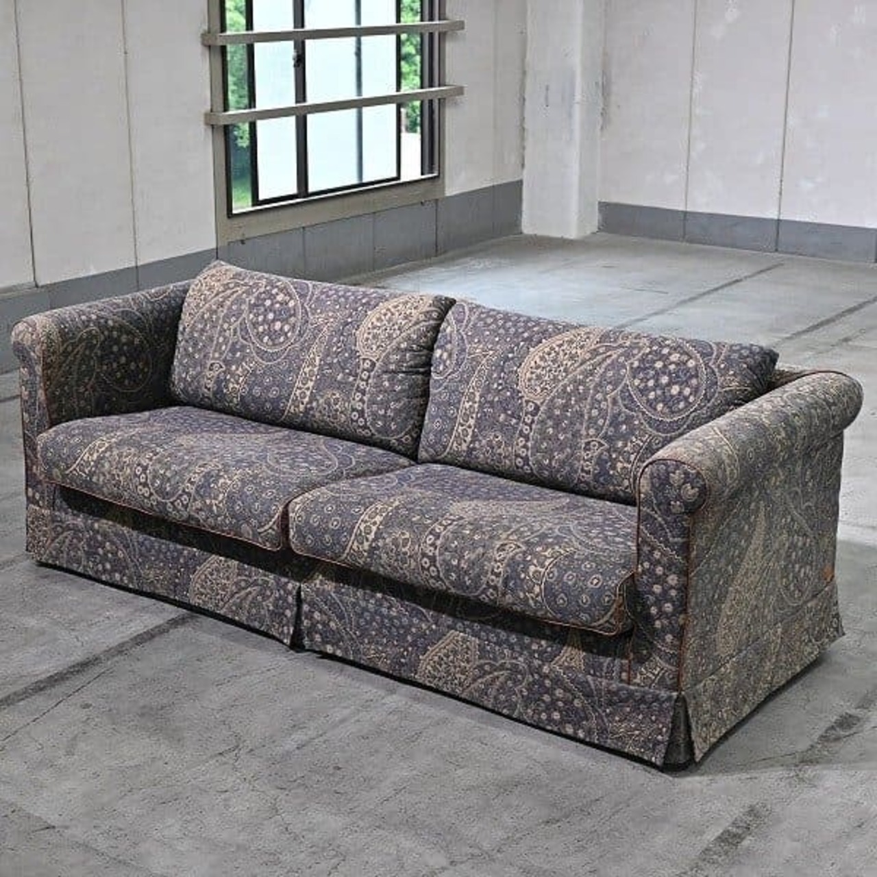 最高級 FENDI CASA 三人掛けソファ ペイズリー 花柄 ジャガード トリプル 3P リビング ダイニング 客間 待合室 フェンディ カーサ【中古家具/中古インテリア/USED家具ユーズド家具/リサイクル】
