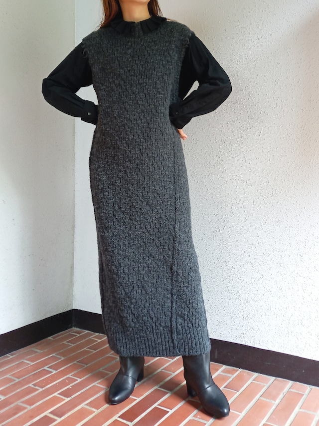 Uhr(Cut Off Knit Dress)