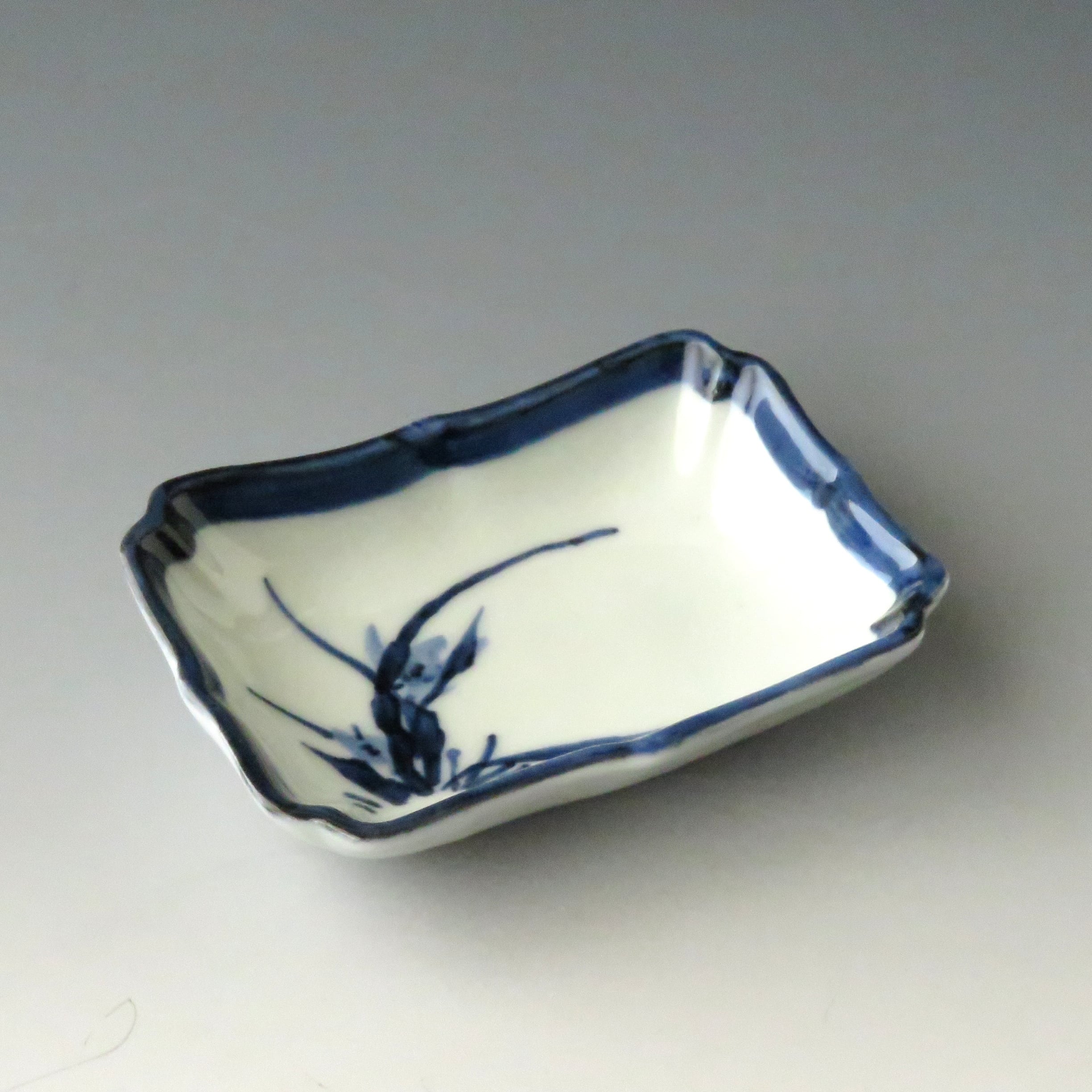 平安 土谷瑞光 清水焼 手描染付蘭画 隅入角豆皿 1枚 手塩皿 醤油皿