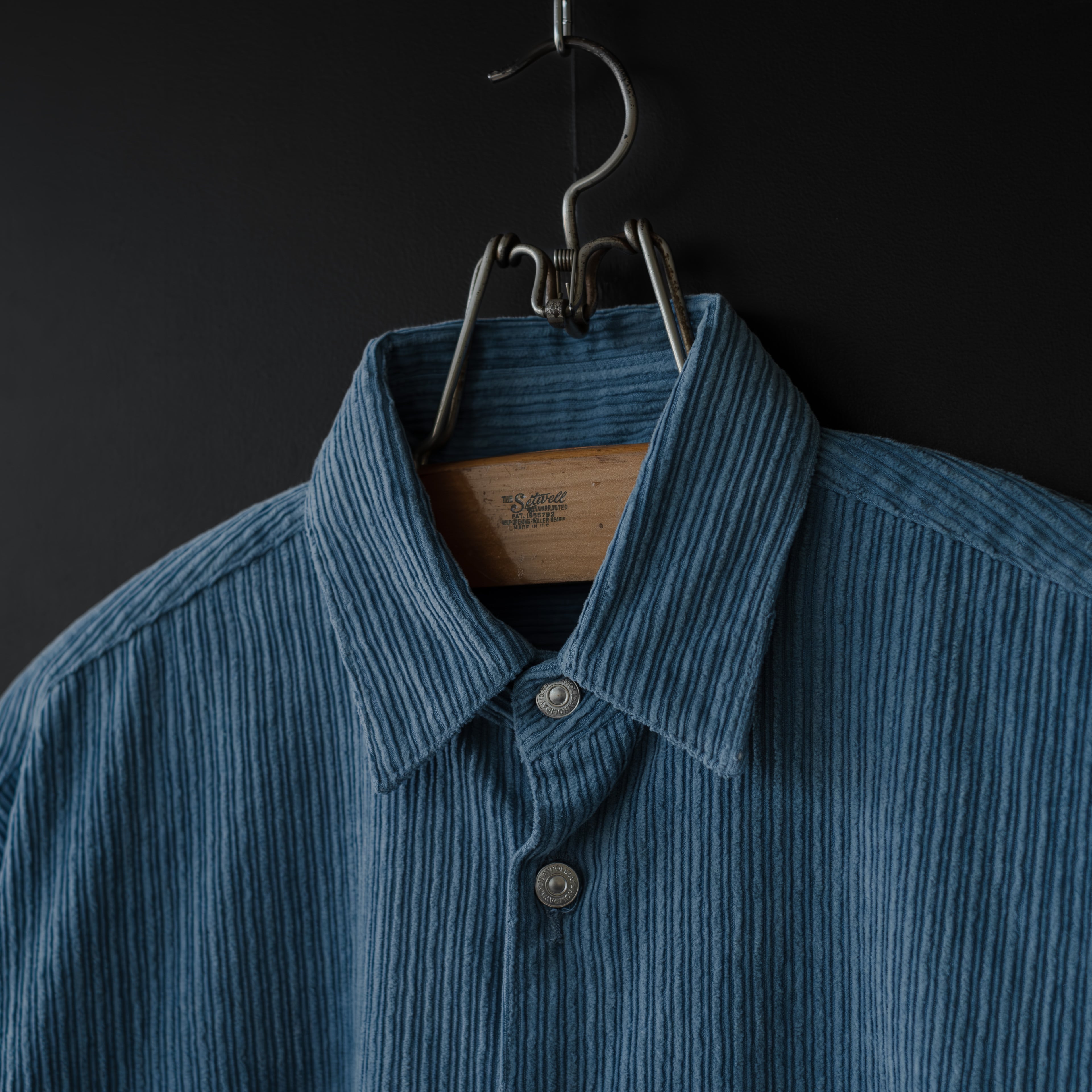 HOLIDAY】 DAMAGE CORDUROY BIG SHIRT JACKET (blue) | dros dro