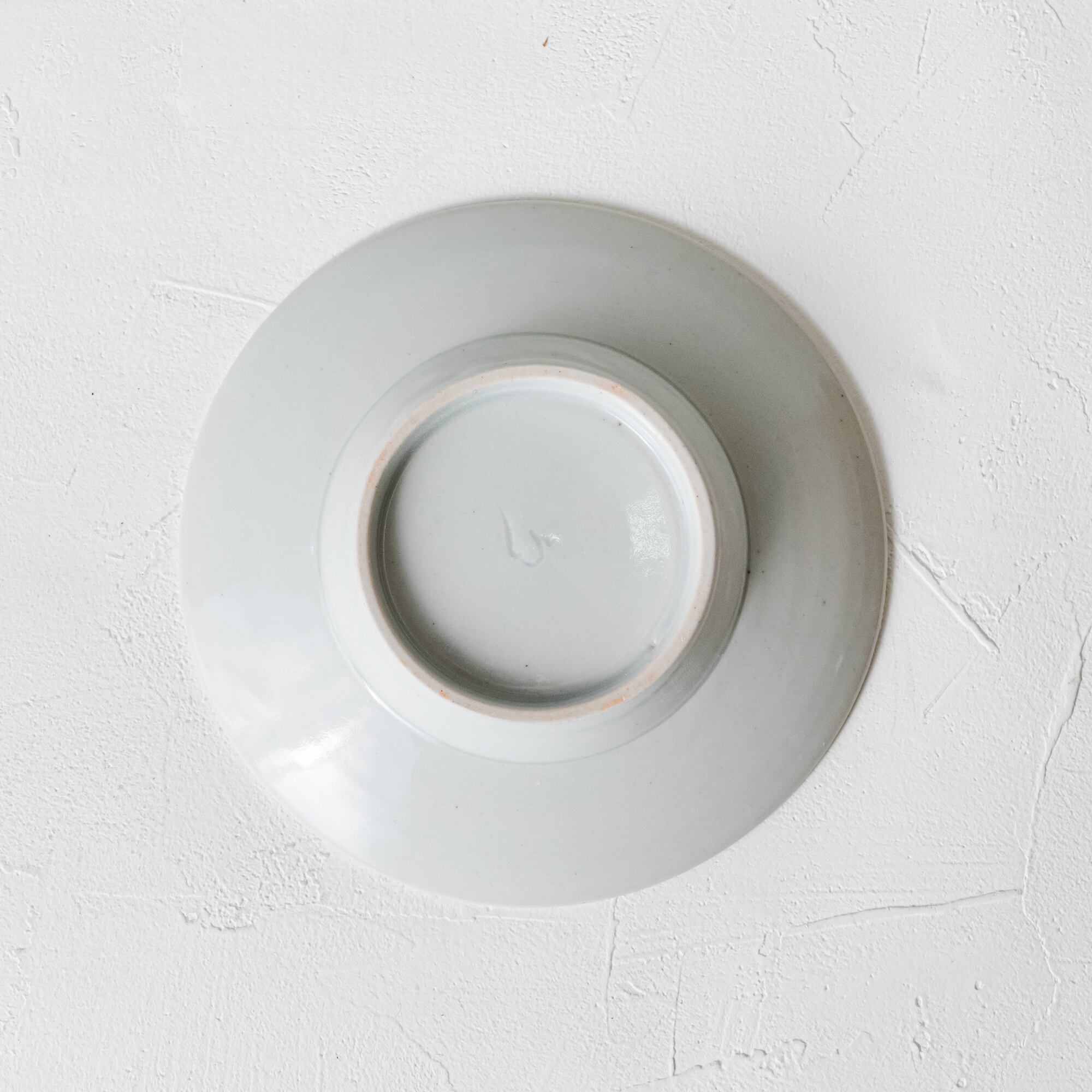 阿南維也］2.白磁鎬文4寸皿 | UTSUWA KESHIKI