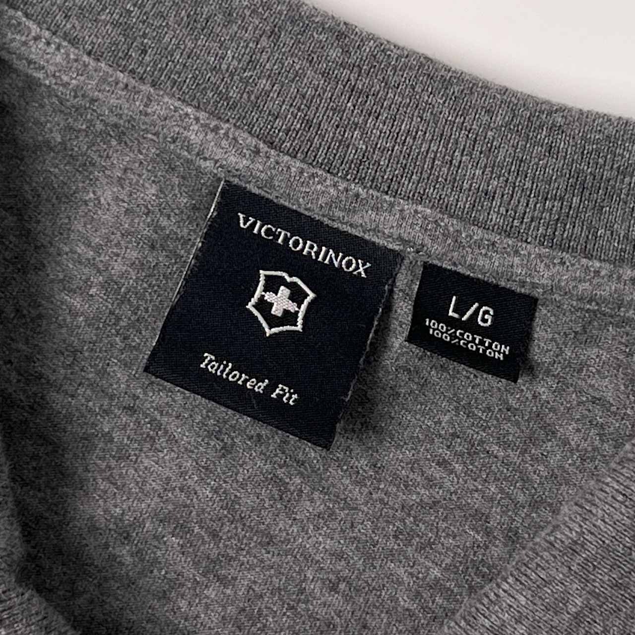 VICTORINOX ビクトリノックス Tailored Fit ワンポイント 天竺 半袖 ポロシャツ L/G /グレー メンズ アウトドア