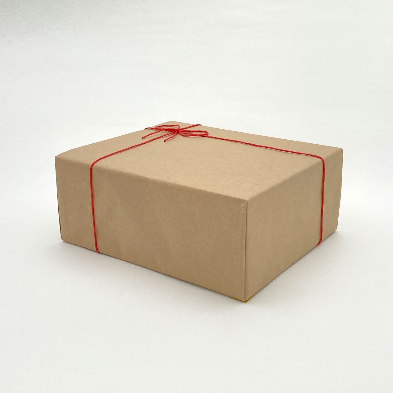 ラッピング》クラフト包装紙+赤色リボン 【各商品ページの「ラッピング