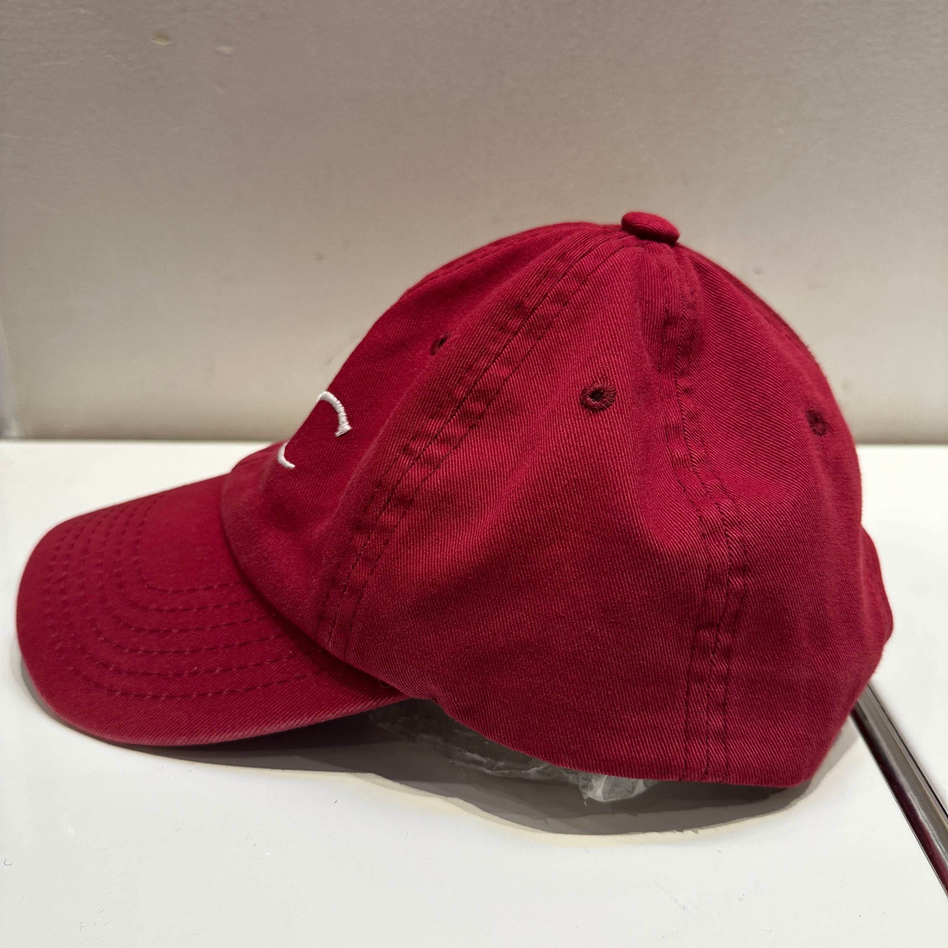 2PAC CAP BURGUNDY 2017 MODEL | safarionline