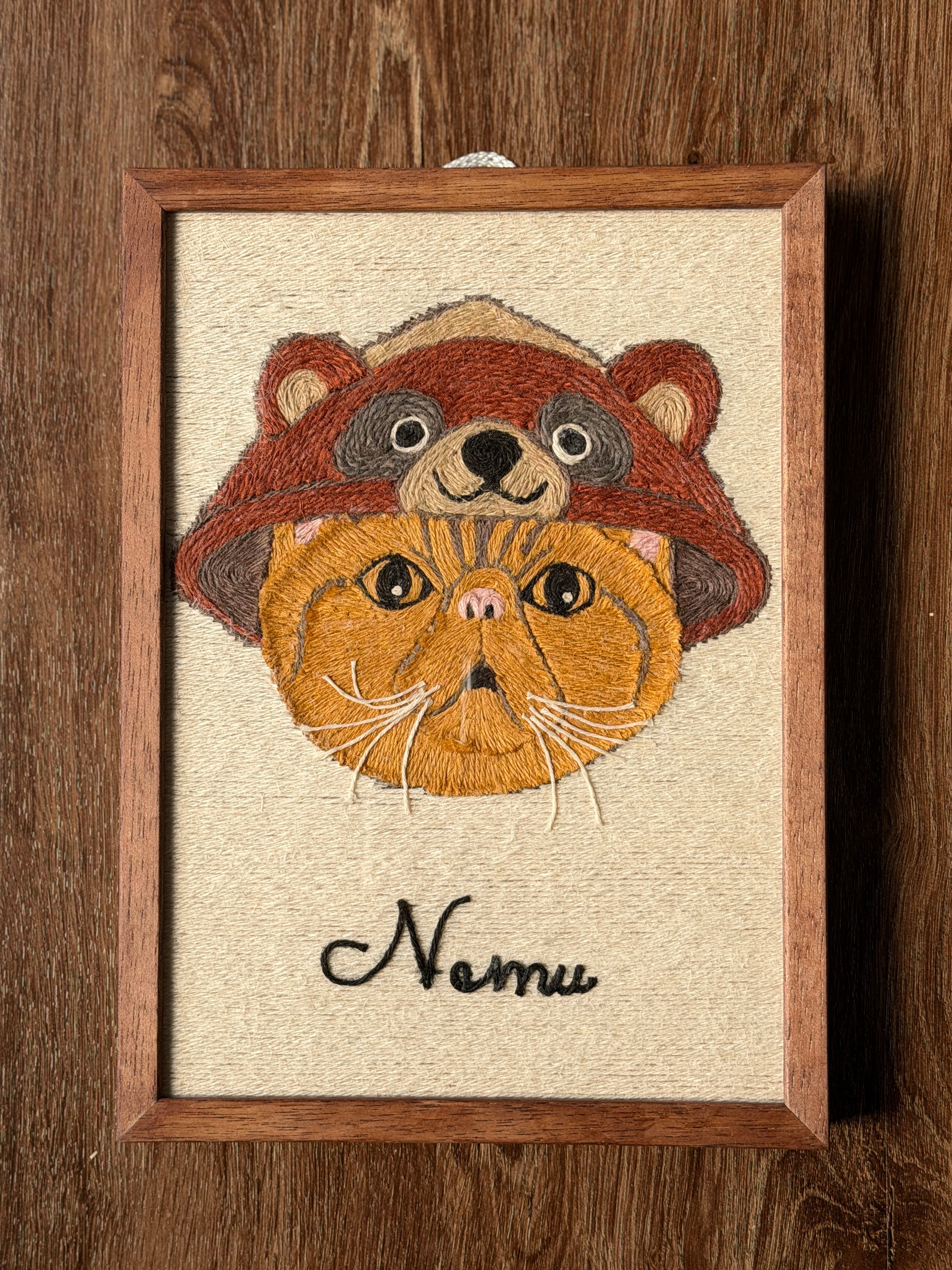 cat scratcher | momo cats nine
