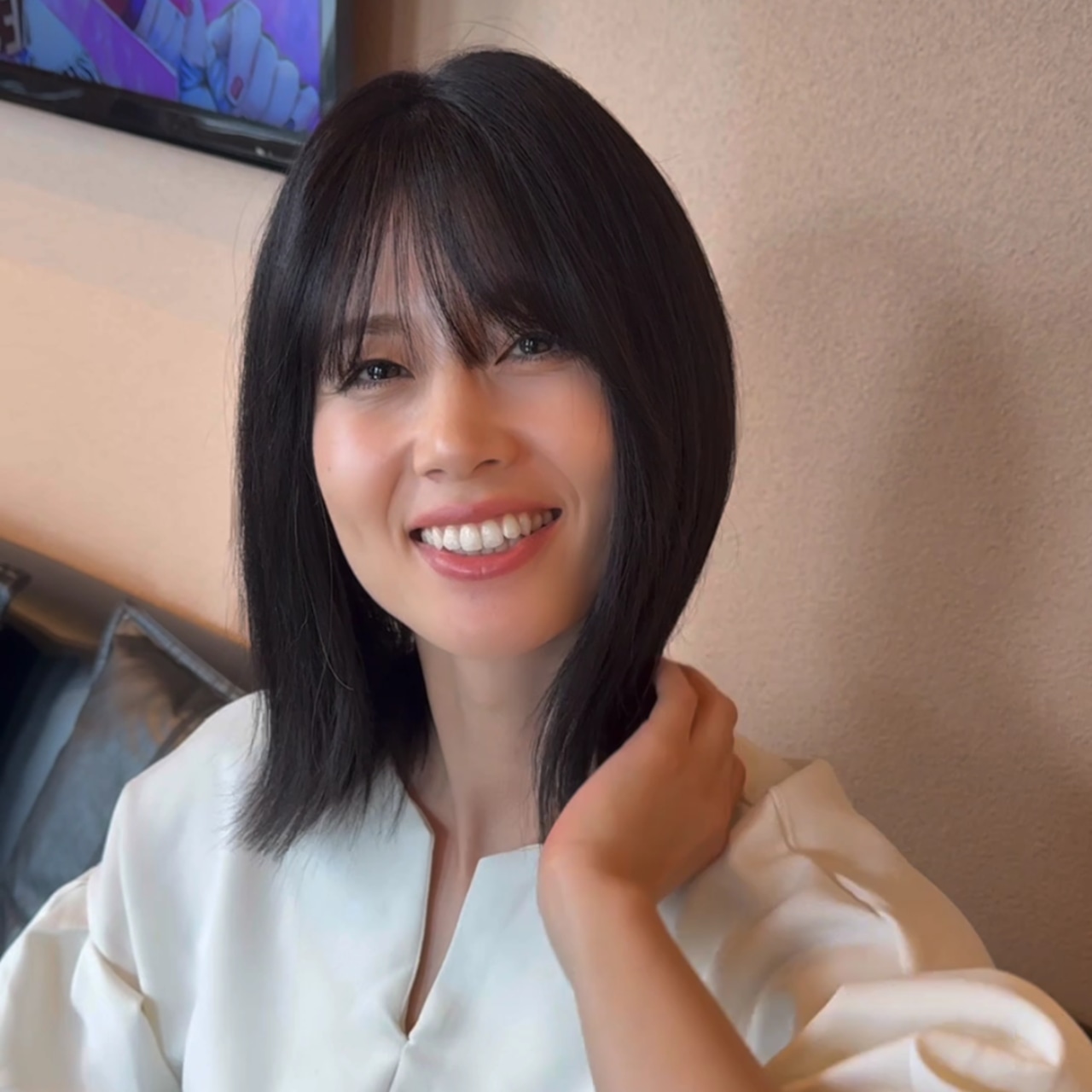 5プレミアム・カノン(ブラック)人毛フルウィッグ