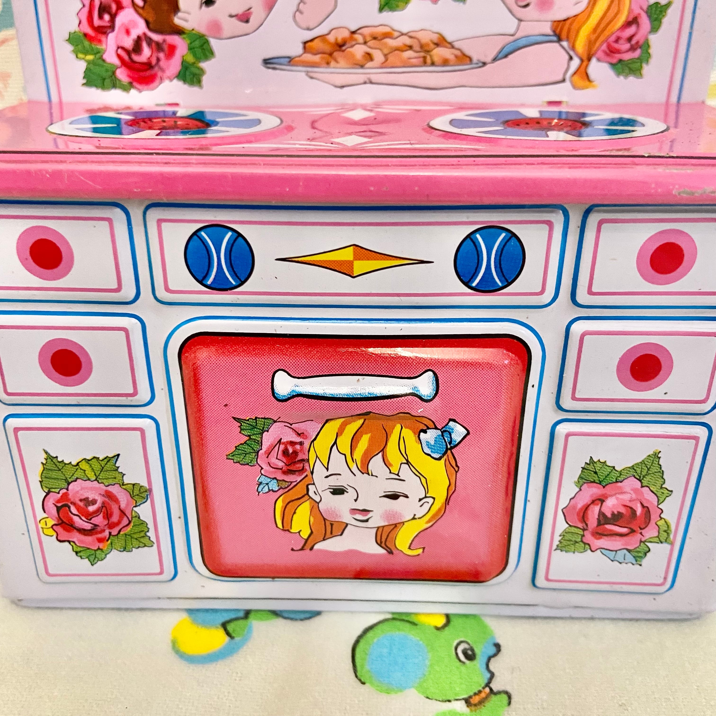 昭和時代の年代物。超！レトロ・ブリキ？キッチン玩具 タイムリー