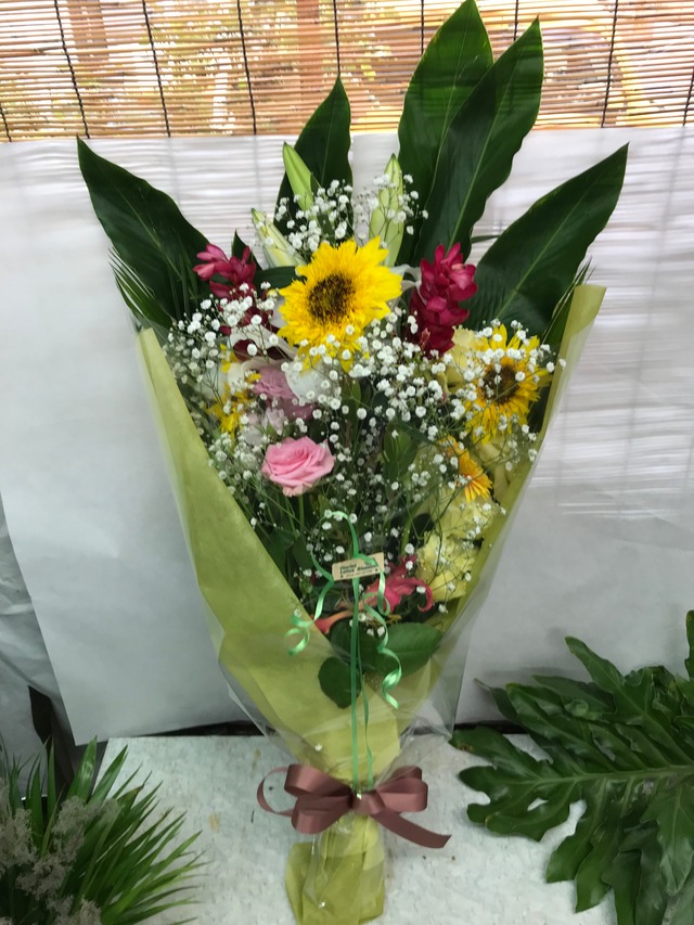 お任せ花束 5000円 地域限定 配送無料 Lotus Blossom お任せ花束 5000円 地域限定 配送無料 Lotus Blossom