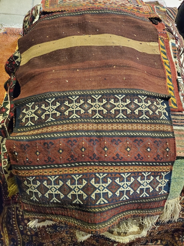 絨毯クエスト40【No.70】Kilim ※現在、こちらの商品はイランに置いてあります。ご希望の方は先ずは在庫のご確認をお願いします。