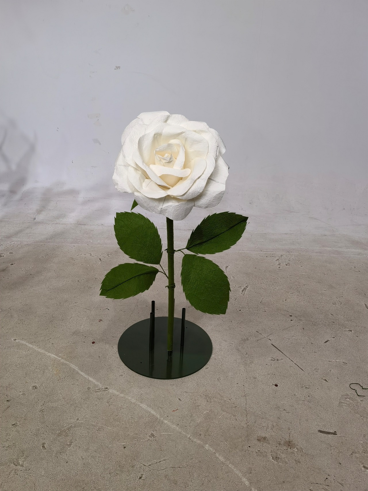ペーパー ジャイアントフラワー バラ30cm ホワイト・ピンク