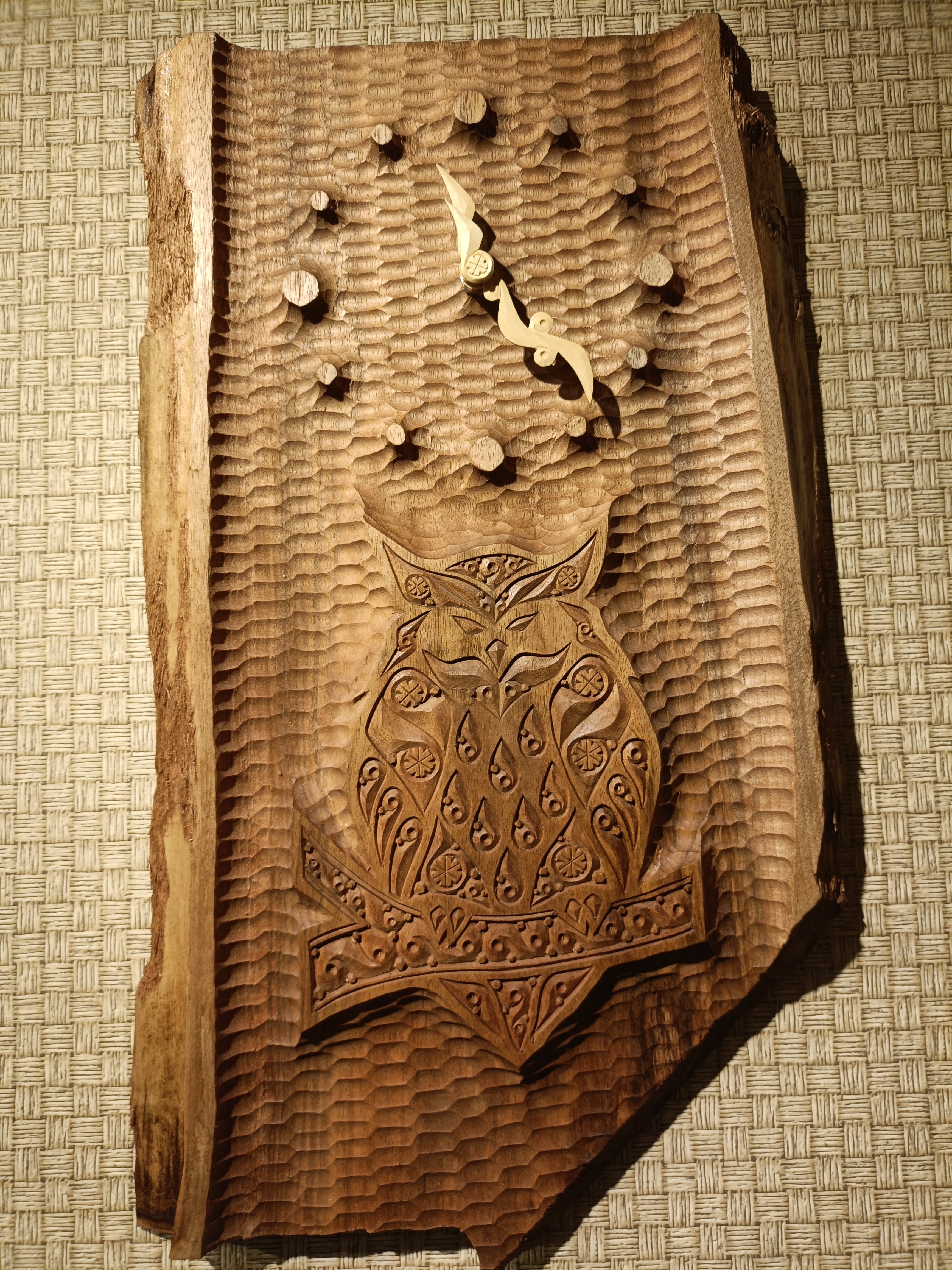 手彫り【道産エリマキの木】 あと彫りメノコ（両面） ペンダント