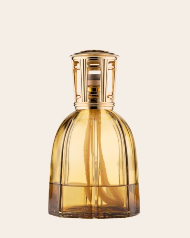 香水 限定品 成瀬愛里 香水 Lumiere Parfum