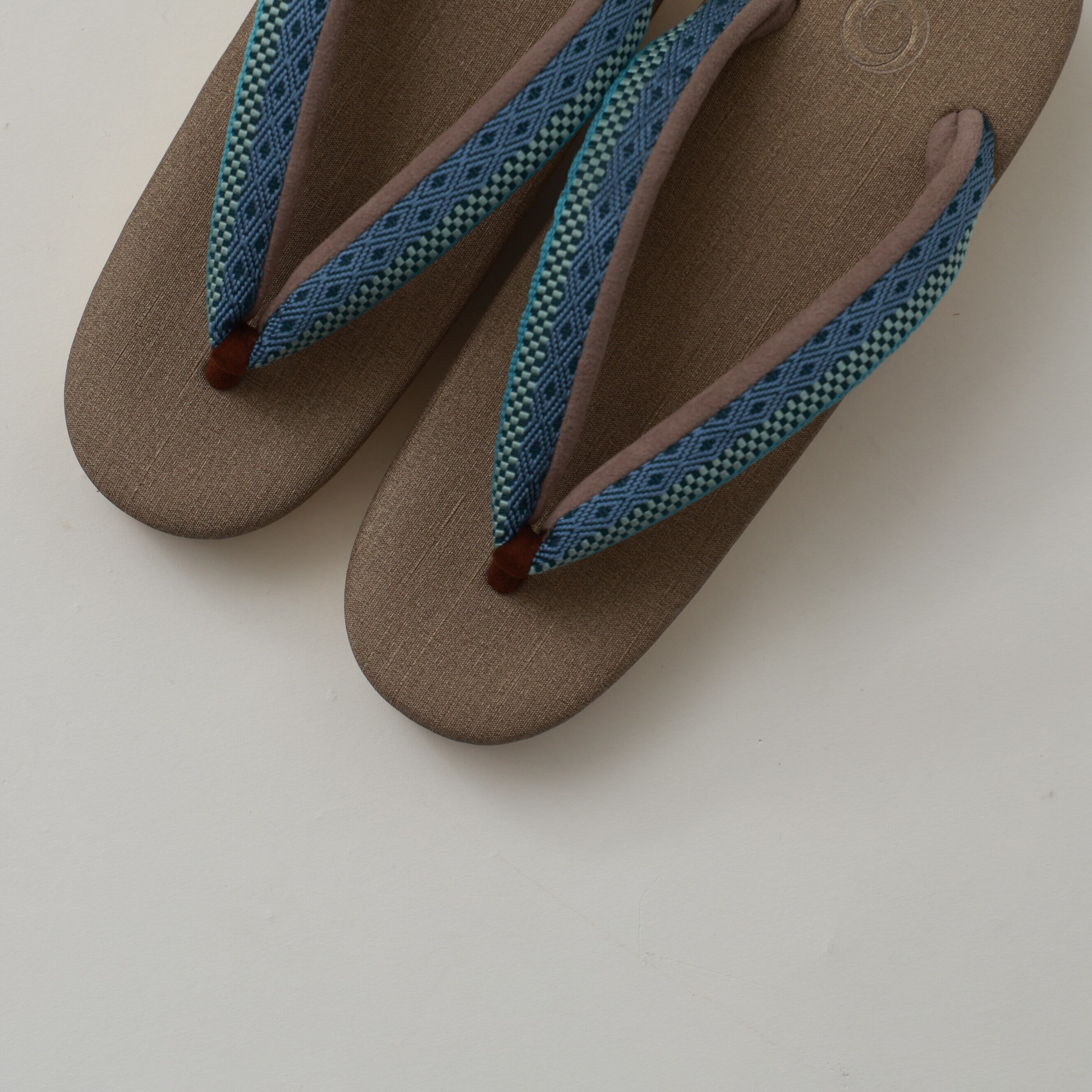 カレンブロッソ カフェ草履 ボルドー 楽天市場】【受注生産】 菱屋 カレンブロッソ カフェ草履サマー