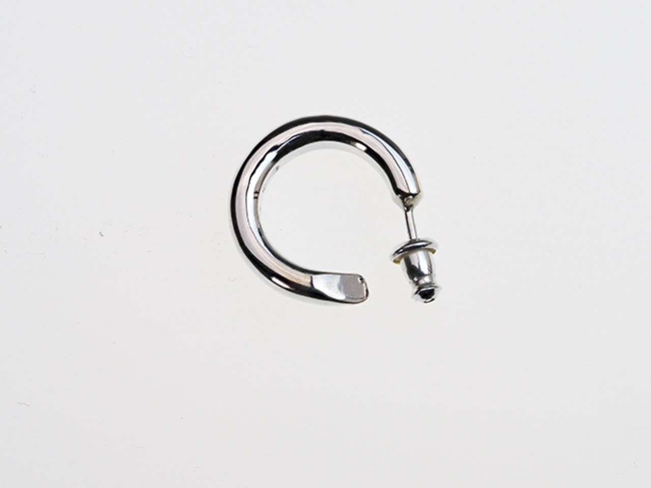 PI-002  Round earring (Small)　線径3.5mm (左耳用)