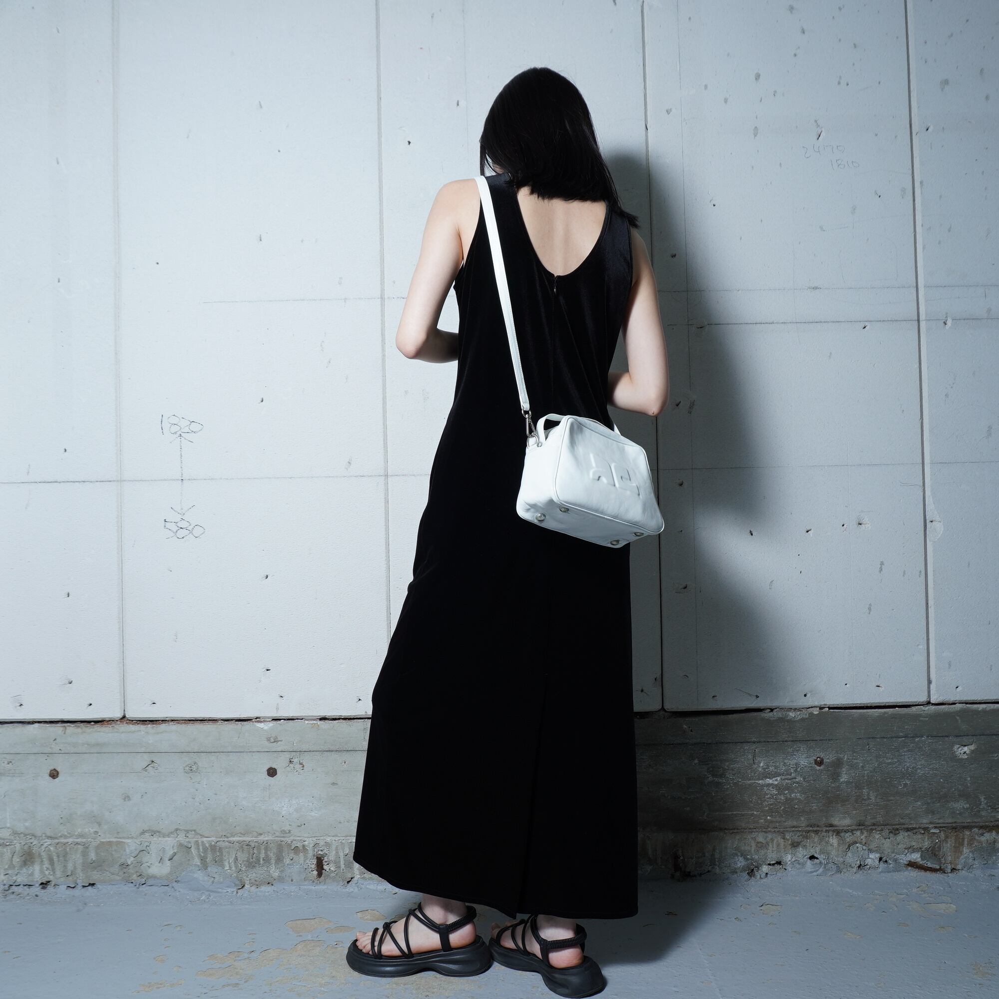 【美品】Courreges　エナメルバッグ ショルダー ワンショルダー Y2k Courrèges】クレージュ 近年モデル 