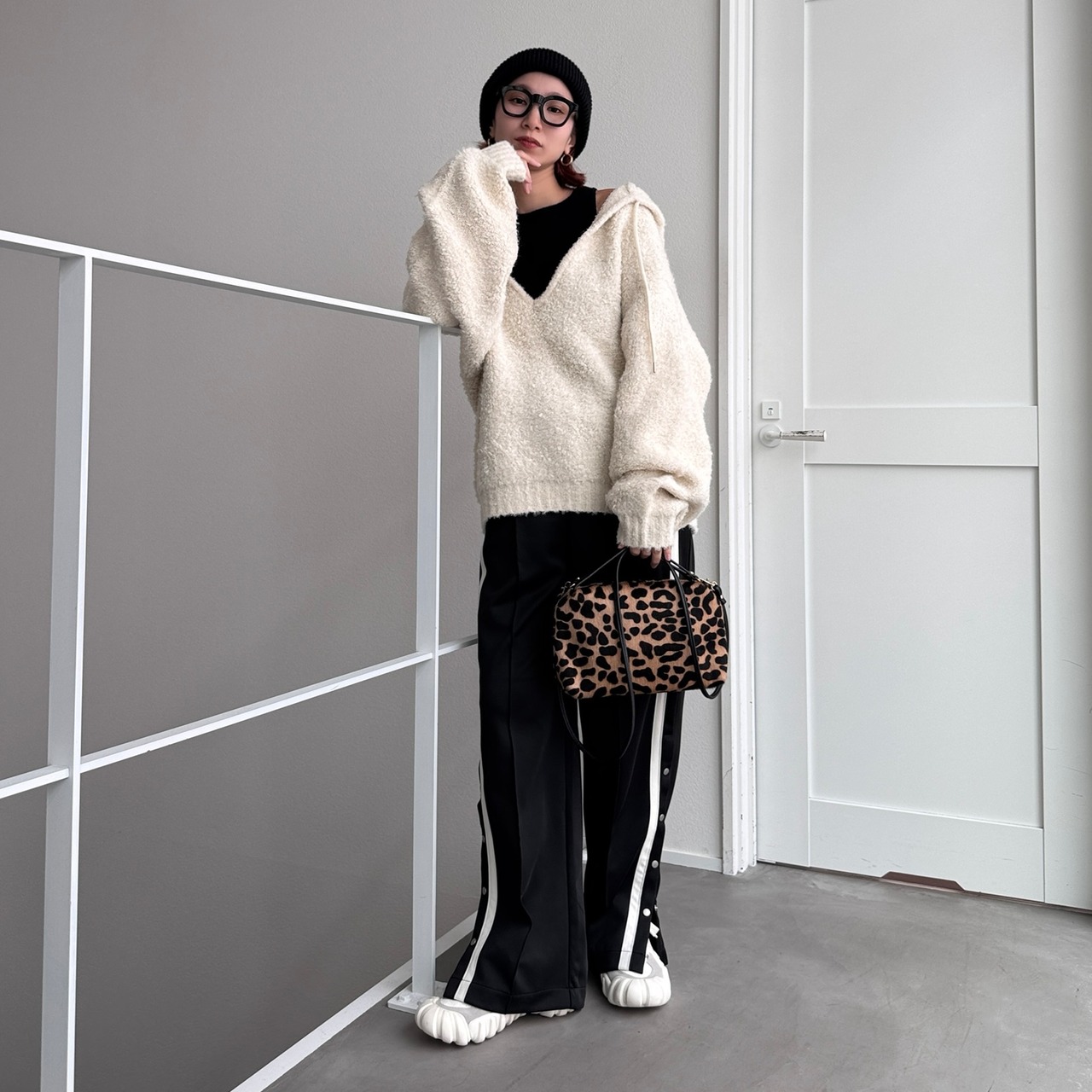 ブークレキーネックフーディーPO/エクリュ