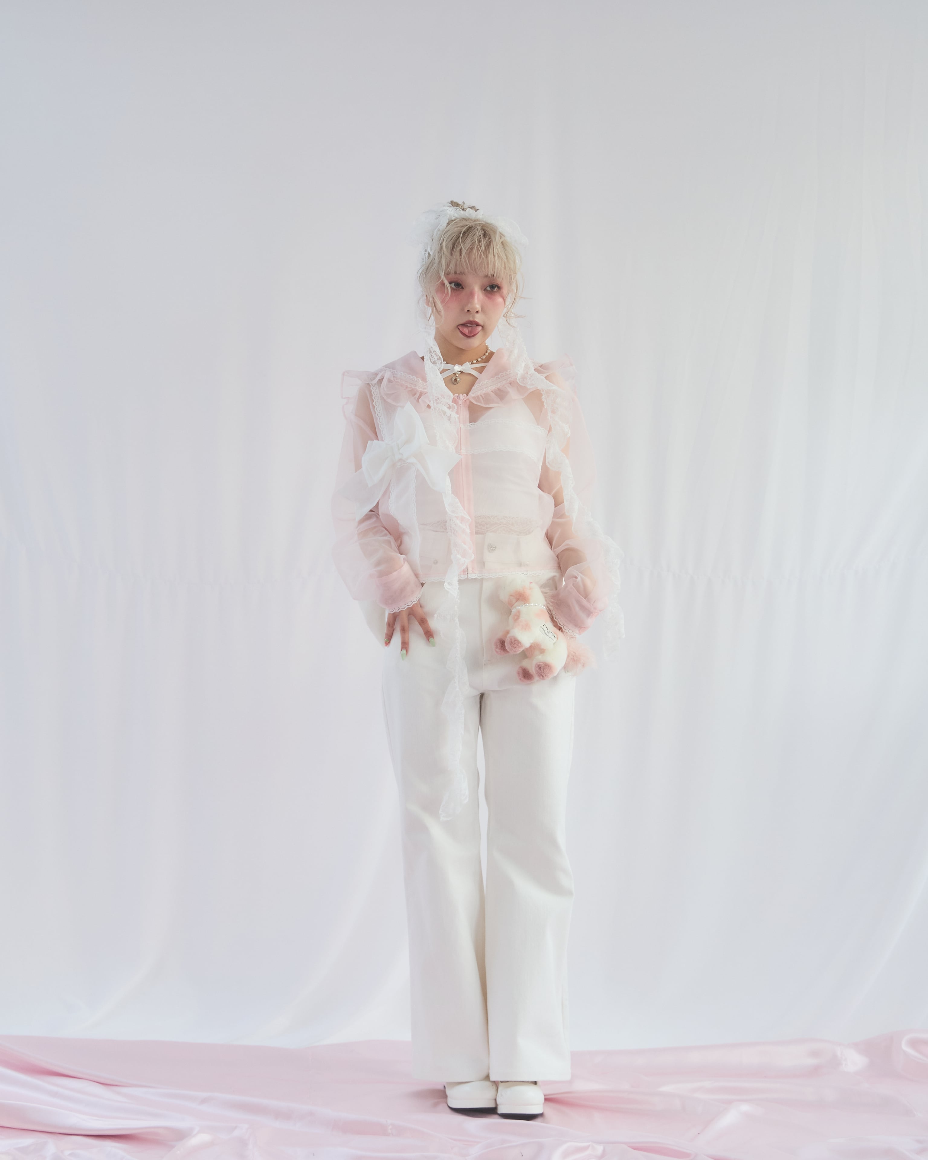 Starry⭐︎バックリボンラメデニムパンツ | lilLilly official webstore