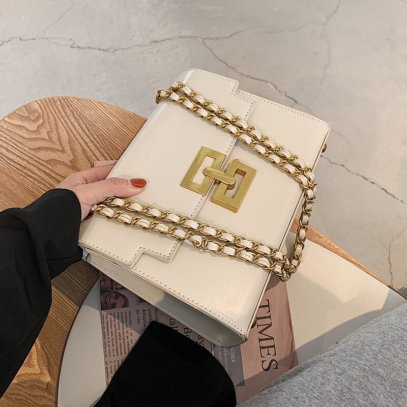 オータムウィンターレッド 秋物 冬物 スクウェア メッセンジャーバッグ 手作りハンドバック81358281229