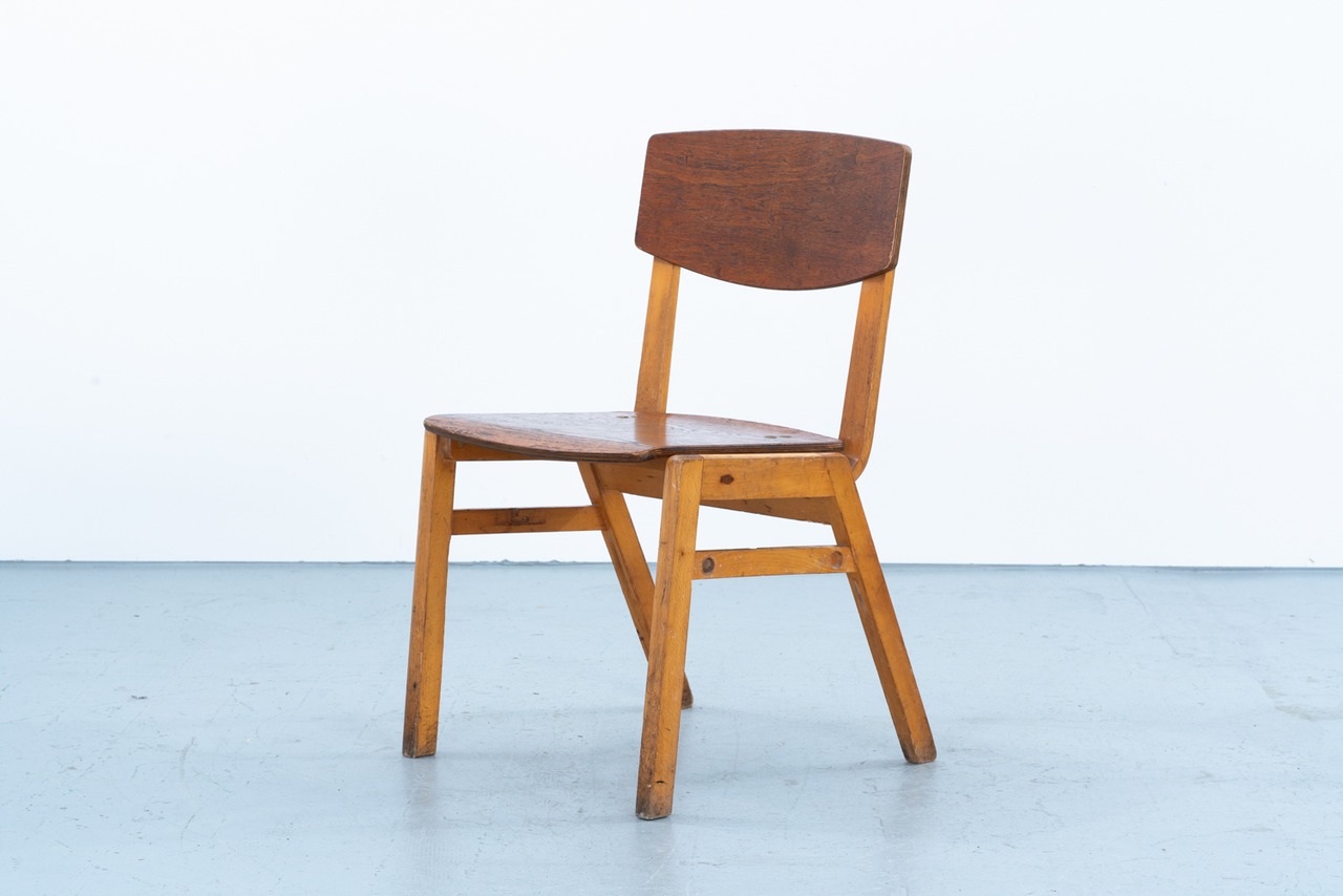 Fritz Hansen | Stacking School Chair
