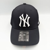 NIKE / ナイキ  ヤンキース UVポリ リップストラップキャップ