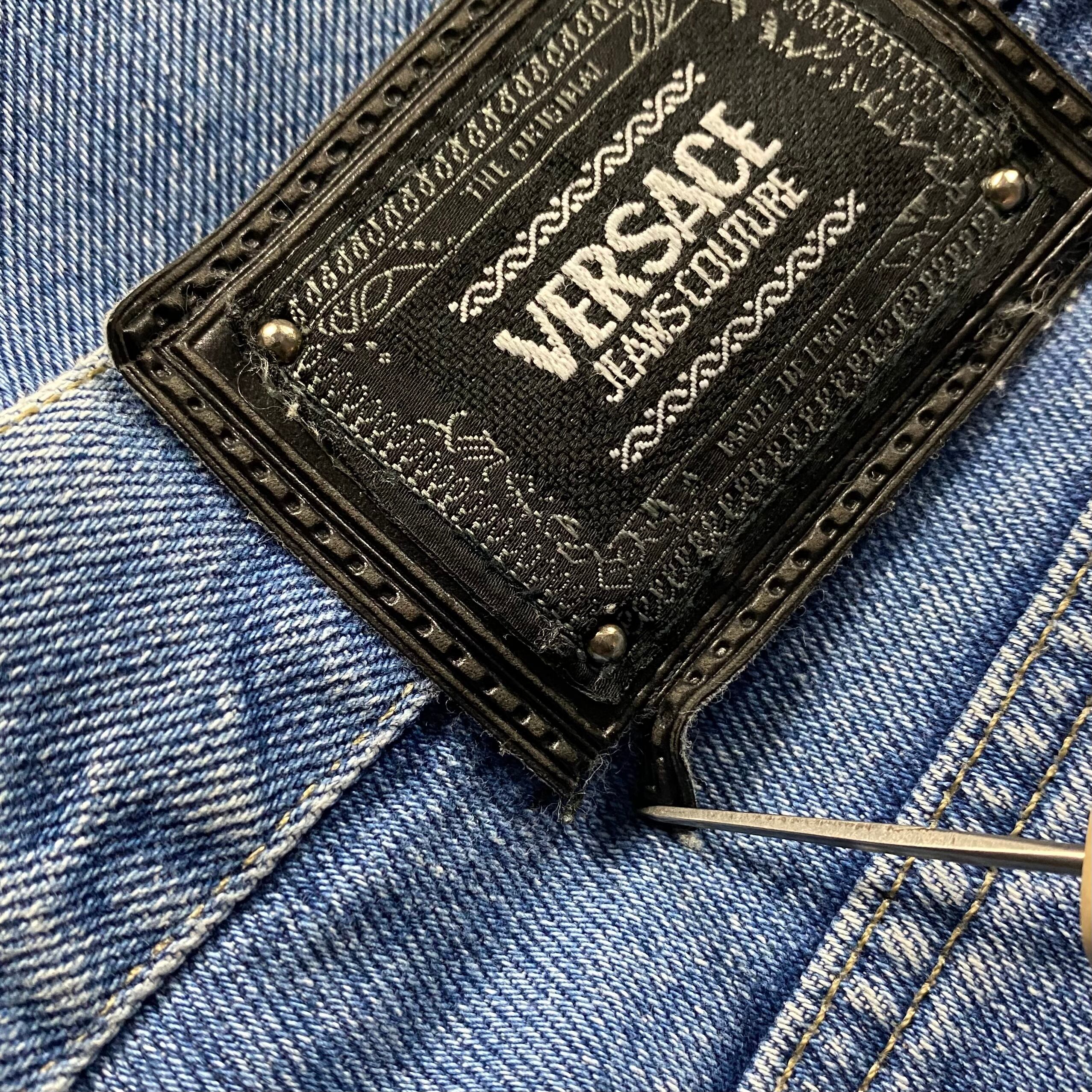 VERSACE JEANS COUTURE denim pants | NOIR ONLINE VERSACE JEANS COUTURE denim pants | NOIR ONLINE