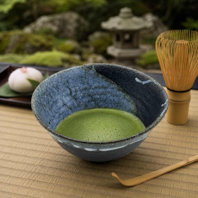 [送料無料]   青霞（あおがすみ）信楽焼　手作り　抹茶茶碗　おうす茶碗　