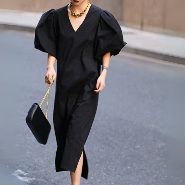 Vneck volume sleeve one piece 2 colors　V1614