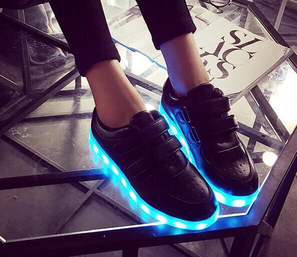 【新作】【送料無料】 Eur25-35usb充電通気性のある夏の子供用バスケットLEDシューズ子供用ライトアップ発光靴＆男の子スニーカー サマー 夏物 キッズ AL expec476741909242