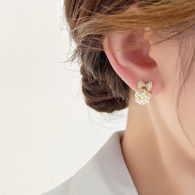 ビジューリボンスモールパールピアス　CH2764