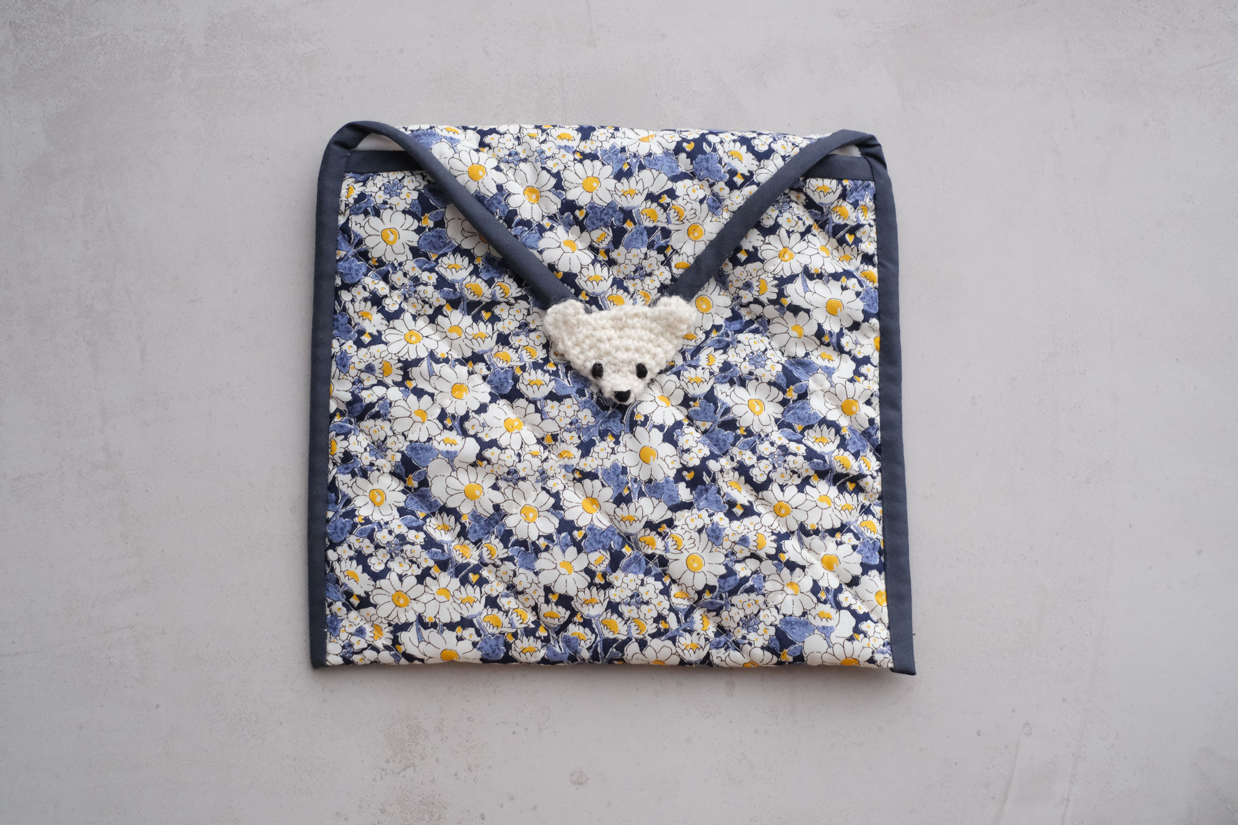 (しろくま×アリスダブル・ネイビー)リバティキルティングポーチ