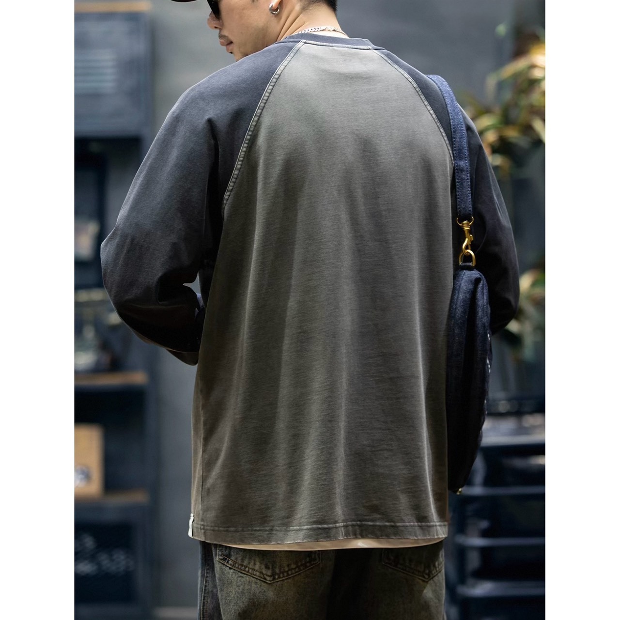Contrast panel crewneck pullover 1304 - 5
