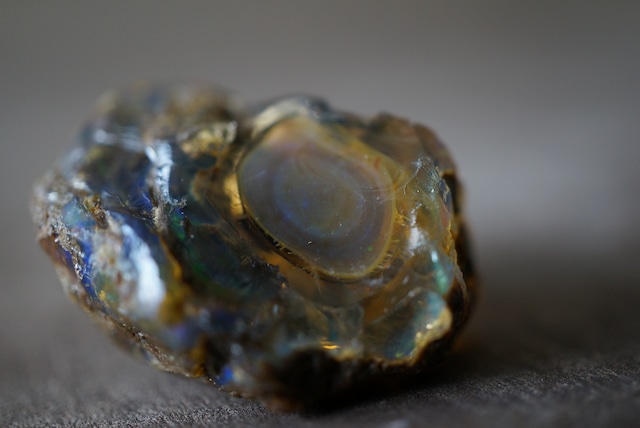 エッグ・イン・オパール Opal Egg 826