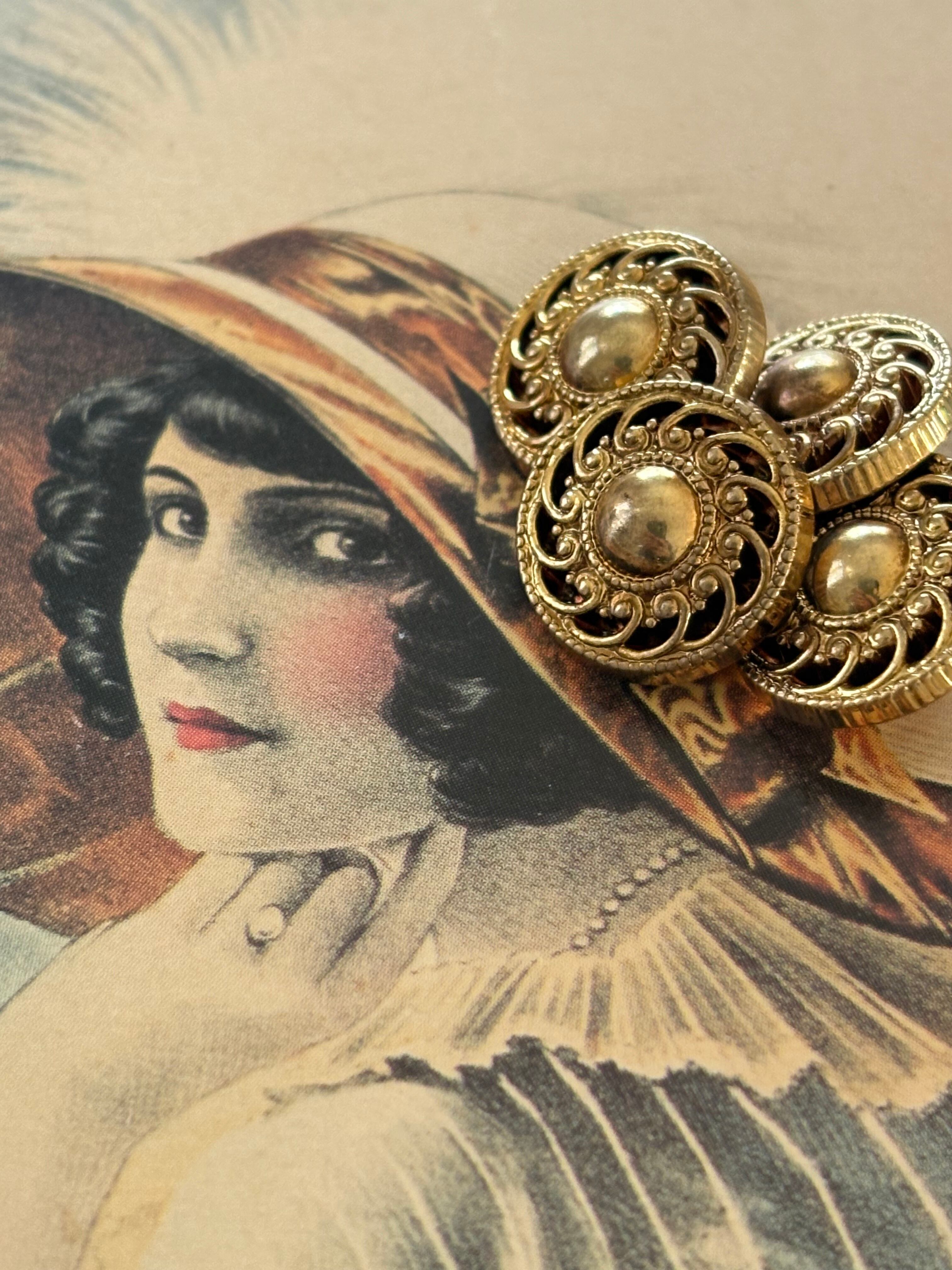 14mm フランス ヴィンテージボタン 1990年代 デッドストック ゴールド メダリオン プラスチックボタン アクセサリーパーツ