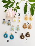 ダブルフラワービジューピアス／イヤリング