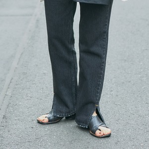 ＜157 woadblue＞Slit Straight （BLACK）スリットストレート