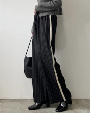 【予約商品】ピンストライプ配色ストレートパンツ