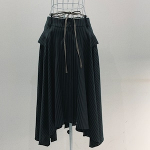 【新】Mia Asterism（ミーア アステリズム）アシンメトリーフレアスカート【1441503】